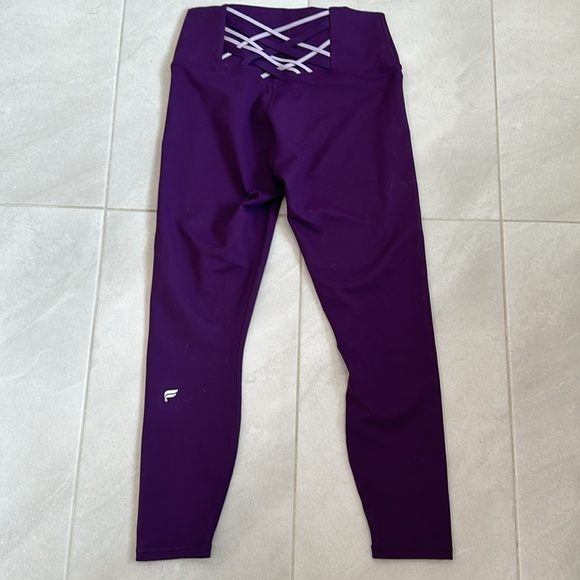 Fabletics purple tights size medium - Picture 2 of 2